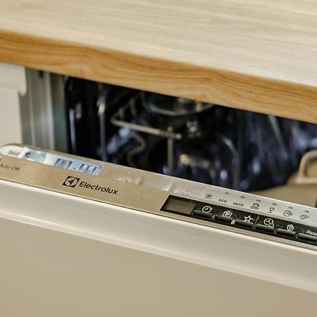 Apartment Wola, Wi-Fi, Smart Lock, Air Condition Варшава Екстериор снимка